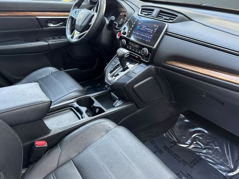 Certified 2019 Honda CR-V Touring image 32