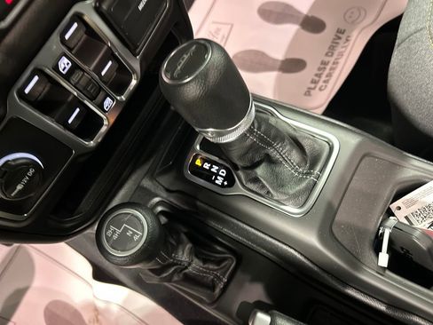 New 2026 Jeep Gladiator Sport image 18