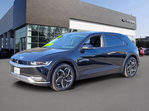 Certified 2024 Hyundai Ioniq 5 SEL RWD image 31