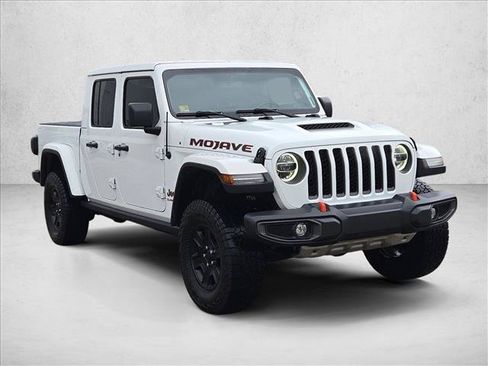 Used 2022 Jeep Gladiator Mojave AWD/4WD image 3