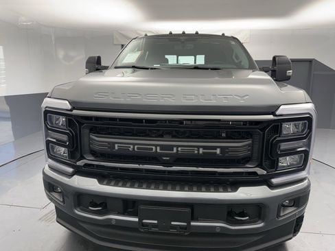 New 2026 Ford F250 Lariat w/ Black Appearance Package image 8
