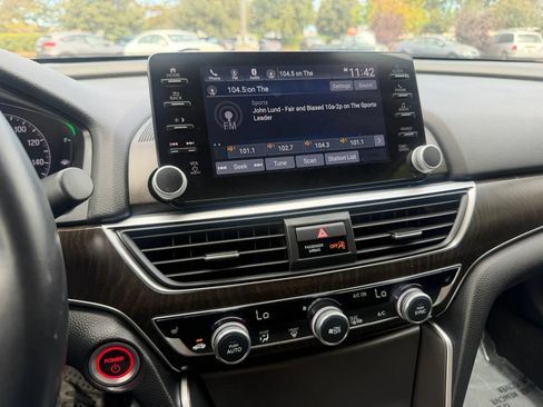 Used 2022 Honda Accord EX-L image 9