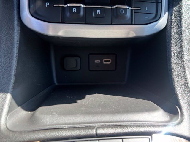 Used 2023 GMC Acadia SLE w/ Driver Convenience Package AWD/4WD image 31