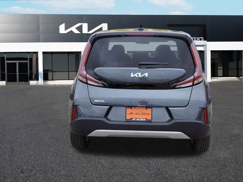 New 2025 Kia Soul LX image 4