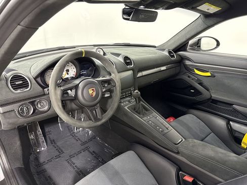 Used 2024 Porsche 718 Cayman GT4 RS RWD image 4