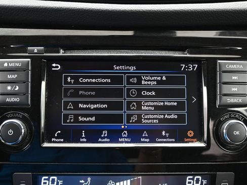 Used 2020 Nissan Rogue SL AWD/4WD image 25