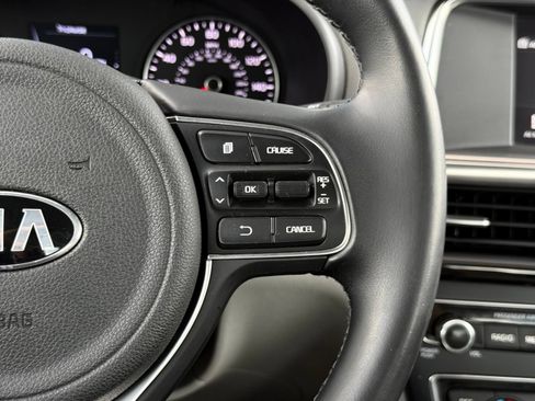Used 2018 Kia Optima EX w/ Premium Package FWD image 28