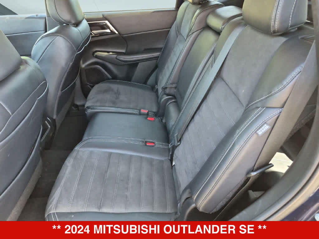 Used 2024 Mitsubishi Outlander SE AWD/4WD image 18