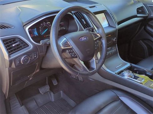 Used 2020 Ford Edge SEL w/ Convenience Package image 12