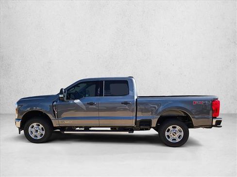 New 2026 Ford F250 XLT w/ FX4 Off-Road Package AWD/4WD image 5