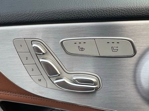 Used 2019 Mercedes-Benz C 300 4MATIC Cabriolet image 11