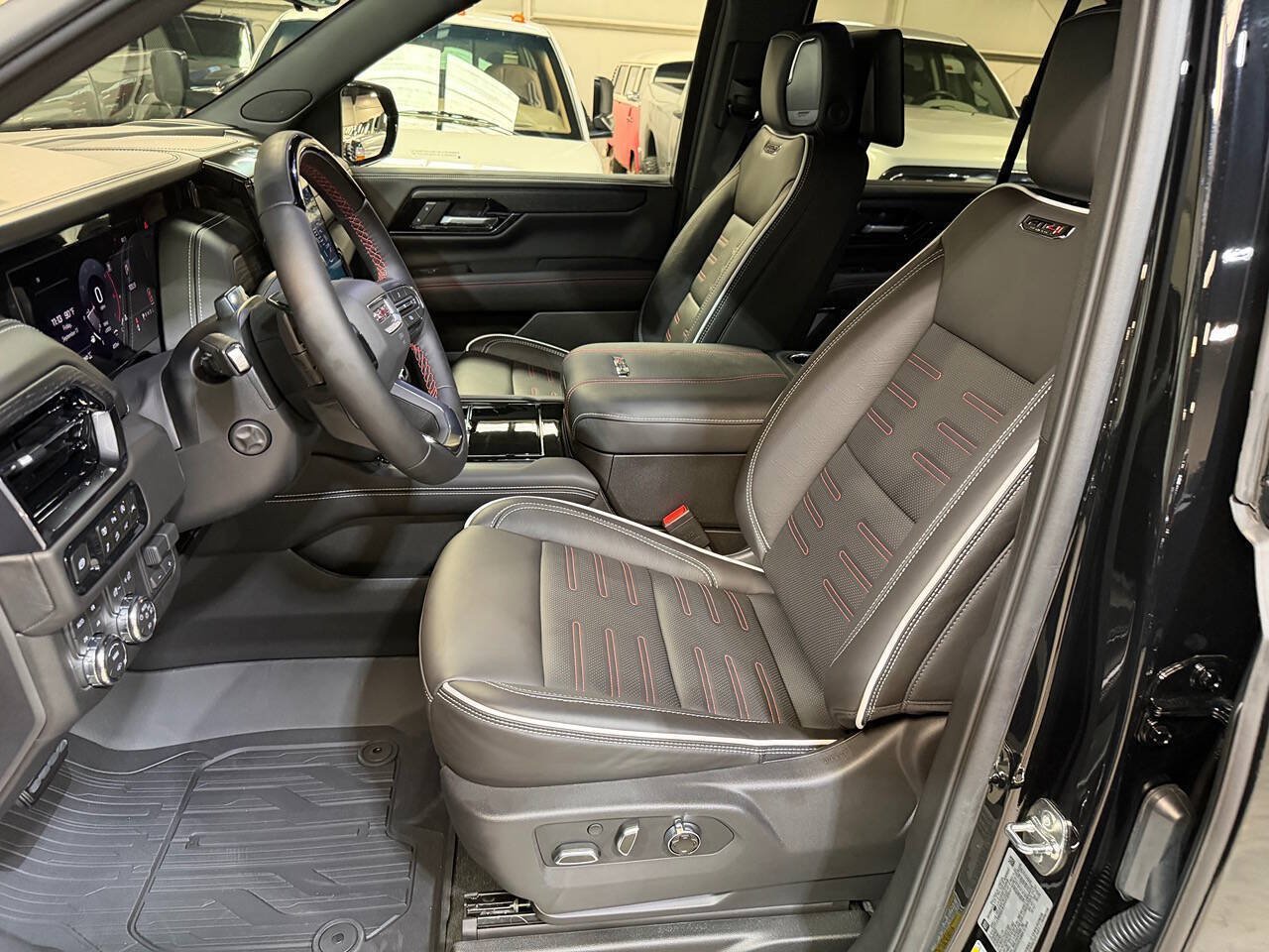Used 2026 GMC Yukon AT4 Ultimate w/ LPO, Floor Liner Package AWD/4WD image 46