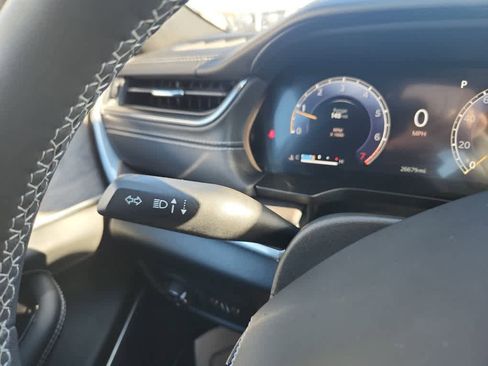 Used 2023 Jeep Grand Cherokee L Overland image 40