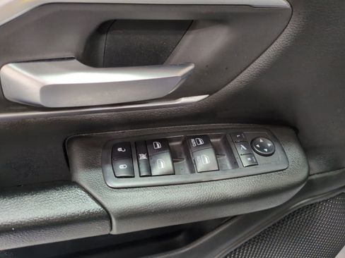 Used 2019 RAM 1500 Big Horn AWD/4WD image 18