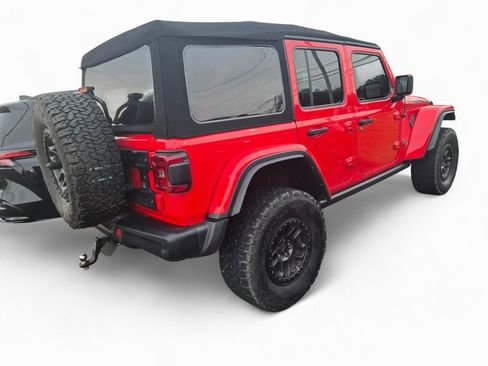 Used 2022 Jeep Wrangler Unlimited Rubicon w/ Xtreme Recon 35" Tire Package image 4