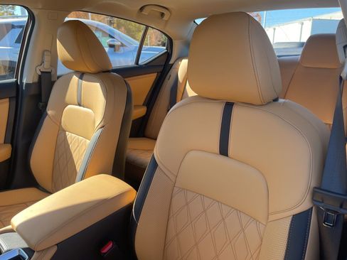 New 2025 Nissan Sentra SV w/ SV Premium Package image 16