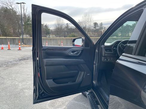 Used 2024 Chevrolet Tahoe Z71 image 24