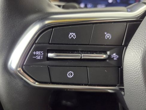 Used 2026 Chevrolet Equinox ACTIV AWD/4WD image 18