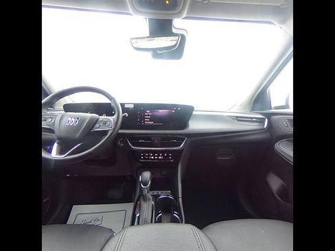 Used 2025 Buick Encore GX Avenir w/ Avenir Technology Package AWD/4WD image 3