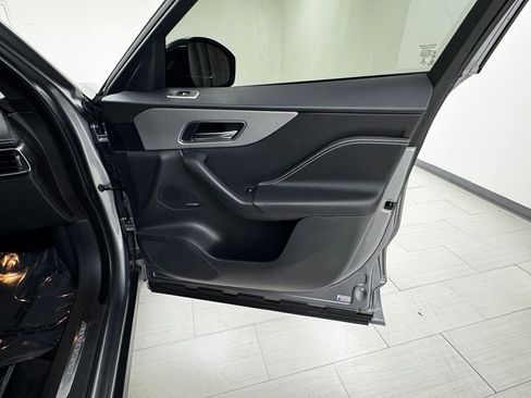 Used 2020 Jaguar F-PACE S image 13