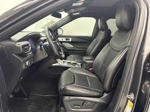 Used 2020 Ford Explorer ST w/ ST High-Performance Pack AWD/4WD image 24