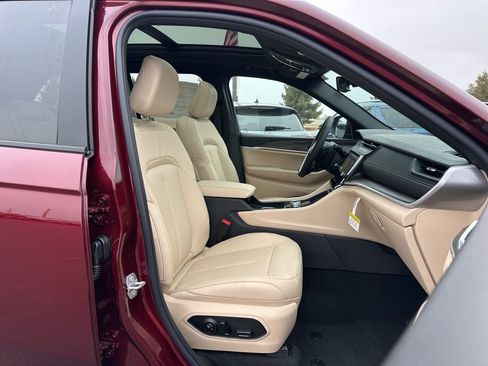 New 2026 Jeep Grand Cherokee Limited AWD/4WD image 29