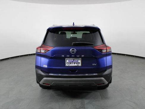 Certified 2021 Nissan Rogue SV w/ Premium Package FWD image 11