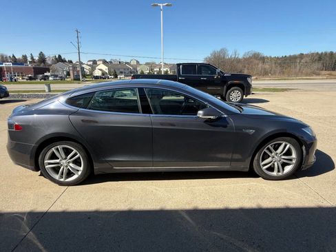 Used 2015 Tesla Model S 85D image 6