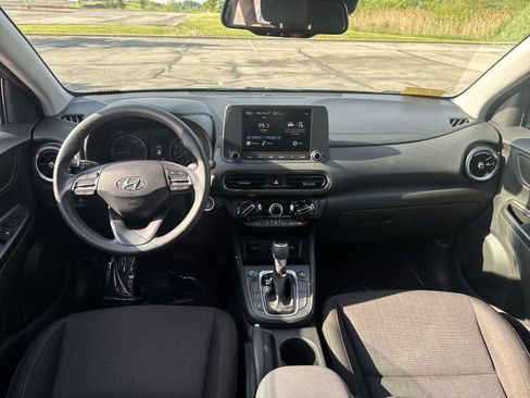 Used 2023 Hyundai Kona SEL AWD/4WD image 12