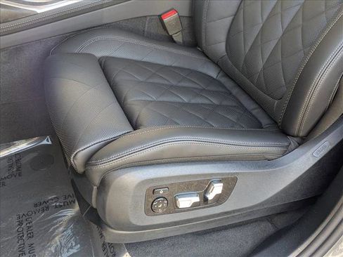 New 2026 BMW X7 xDrive40i image 4