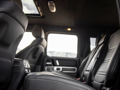 Used 2025 Mercedes-Benz G 550 image 31