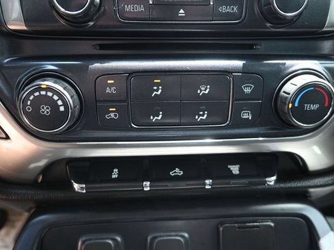 Used 2019 Chevrolet Silverado 3500 LT AWD/4WD image 23