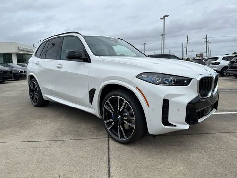 New 2025 BMW X5 M60i w/ Executive Package image 3