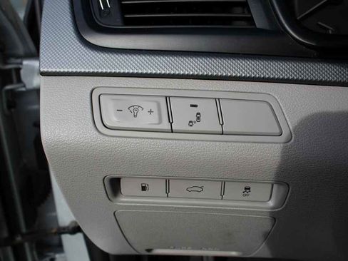 Used 2018 Hyundai Sonata SE image 12