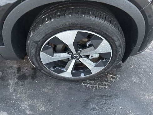 New 2026 Volvo XC40 B5 Plus w/ Protection Package Premier AWD/4WD image 14