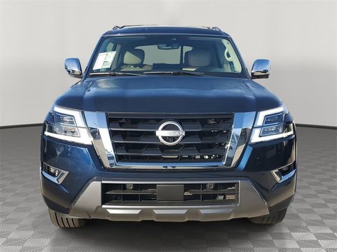 Certified 2022 Nissan Armada Platinum w/ Captain's Chairs Package image 11