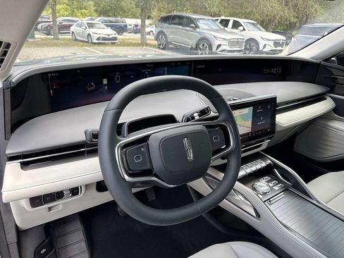 New 2026 Lincoln Nautilus Premier AWD/4WD image 33