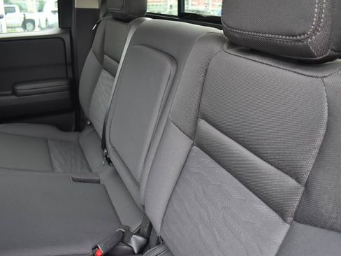 Used 2024 Nissan Frontier SV w/ SV Convenience Package RWD image 48