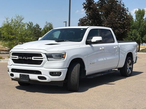 Used 2023 RAM 1500 Laramie AWD/4WD image 3