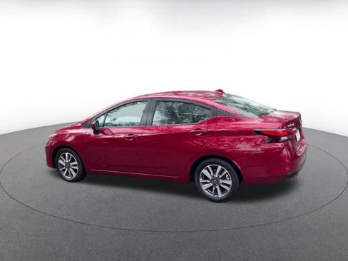 Used 2025 Nissan Versa SV image 10