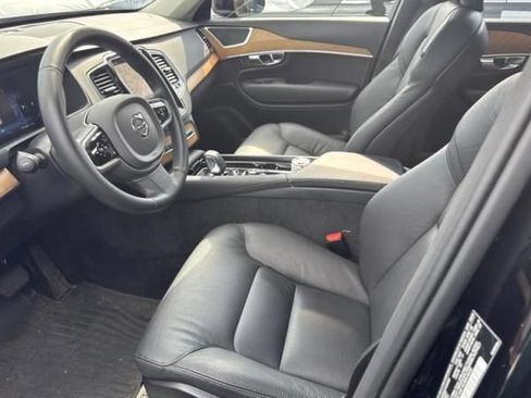 Used 2025 Volvo XC90 B5 Plus w/ Protection Package AWD/4WD image 2