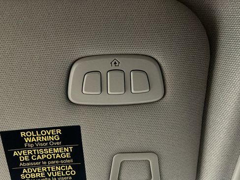 Used 2025 Lincoln Corsair Reserve image 42