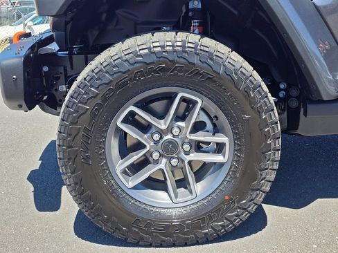 New 2026 Jeep Gladiator Mojave AWD/4WD image 8