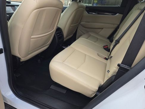 Used 2018 Cadillac XT5 Base image 18