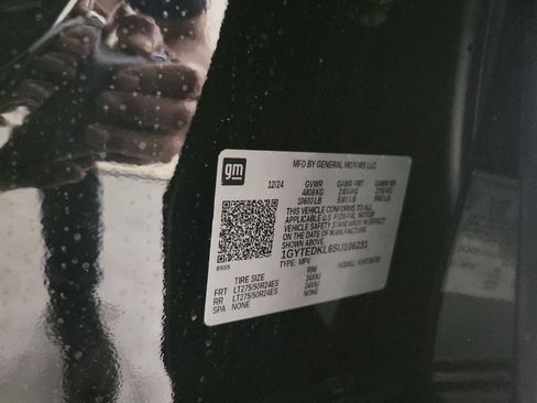 New 2025 Cadillac Escalade IQ Luxury 2 image 18