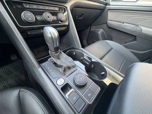 Used 2023 Volkswagen Atlas SEL AWD/4WD image 25