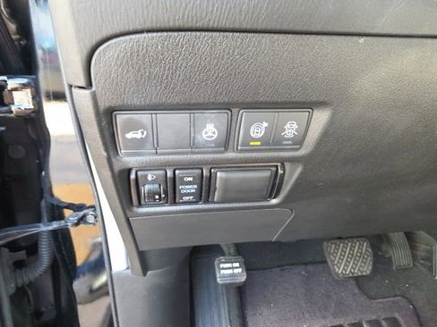Used 2019 Nissan Armada Platinum w/ Cargo Package RWD image 16