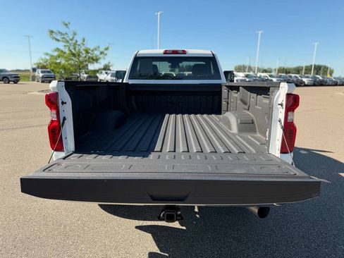 Used 2024 Chevrolet Silverado 3500 LT w/ Convenience Package AWD/4WD image 12