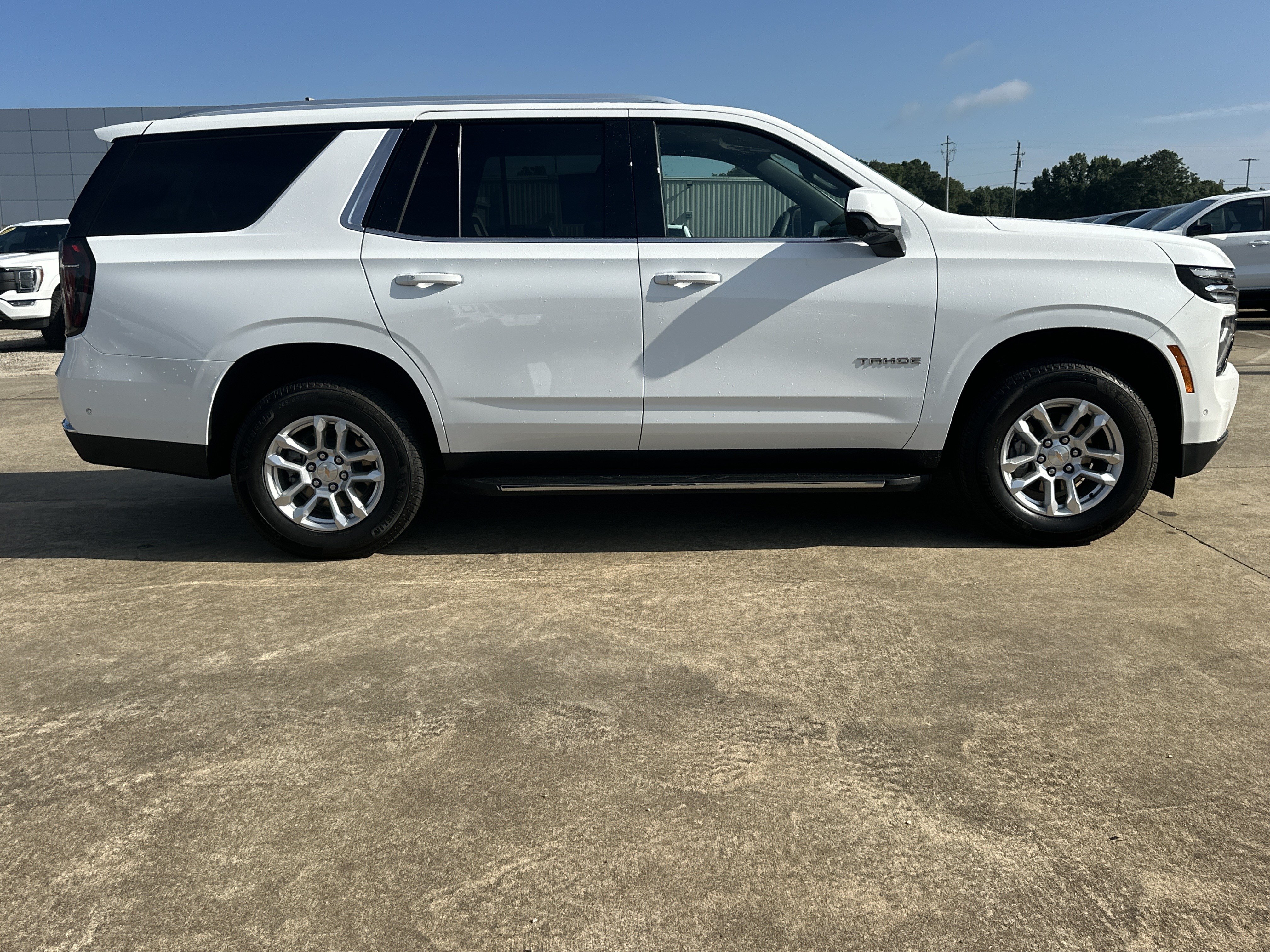 Certified 2025 Chevrolet Tahoe LT AWD/4WD image 4