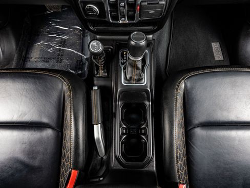 Used 2022 Jeep Gladiator Overland image 29